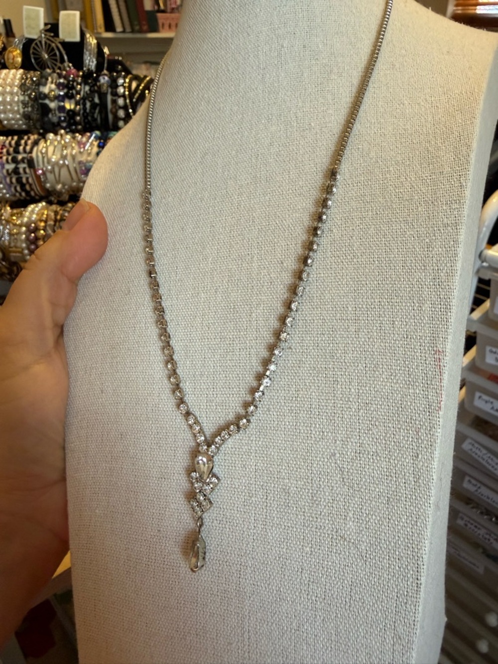 Elegant Silver Crystal Y-Necklace - Sparkling Drop Pendant